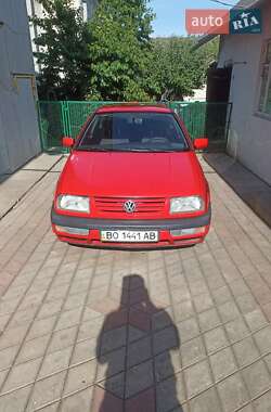 Седан Volkswagen Vento 1997 в Монастыриске
