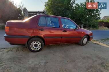 Седан Volkswagen Vento 1993 в 