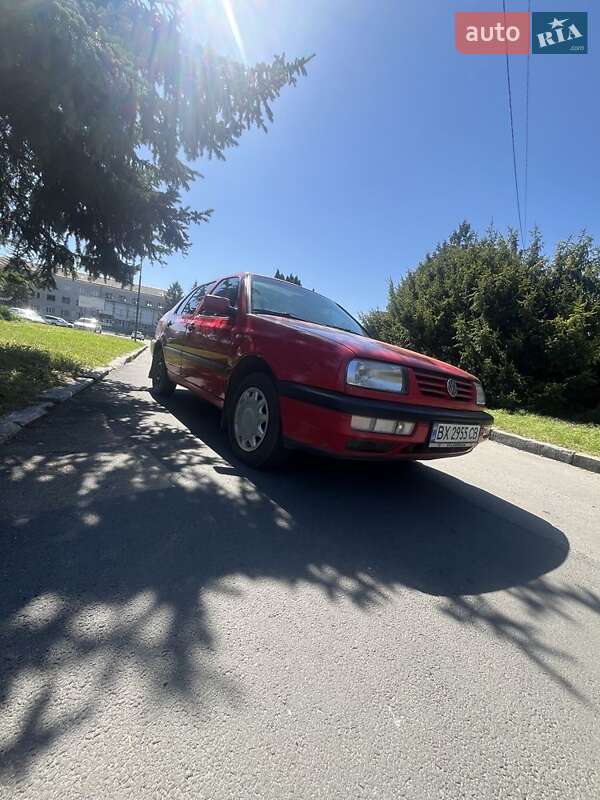 Седан Volkswagen Vento 1996 в Шепетовке фото 4 Седан Volkswagen Vento 1996 в Шепетовке