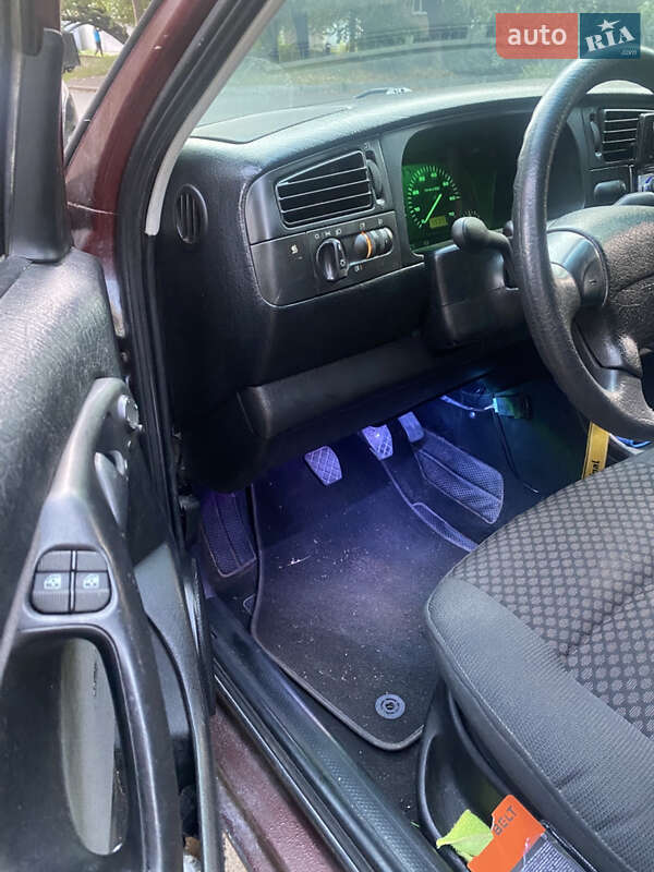 Седан Volkswagen Vento 1994 в Кропивницькому