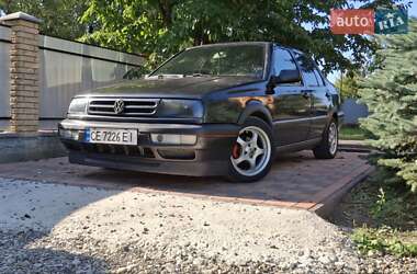 Седан Volkswagen Vento 1993 в Черновцах