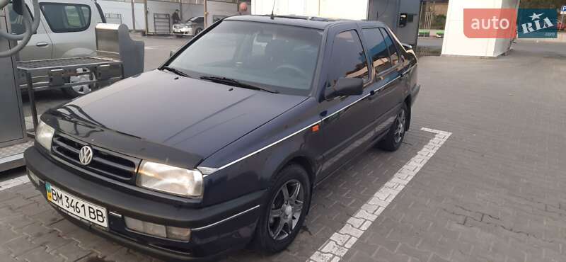Седан Volkswagen Vento 1993 в Ромнах фото 4 Седан Volkswagen Vento 1993 в Ромнах