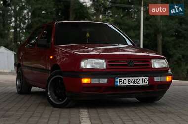 Седан Volkswagen Vento 1992 в Львове