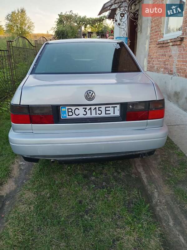 Седан Volkswagen Vento 1996 в Львові