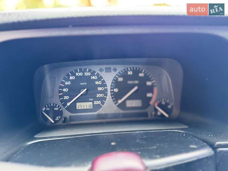 Седан Volkswagen Vento 1996 в Надворной