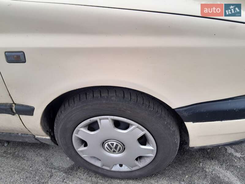 Седан Volkswagen Vento 1994 в Кременчуге фото 17 Седан Volkswagen Vento 1994 в Кременчуге