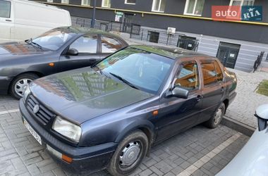Седан Volkswagen Vento 1993 в Ивано-Франковске
