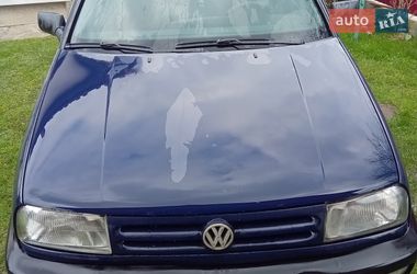 Седан Volkswagen Vento 1995 в Николаеве