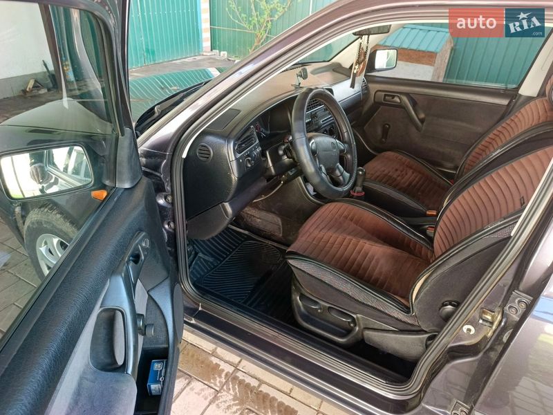 Седан Volkswagen Vento 1994 в Хмельнике
