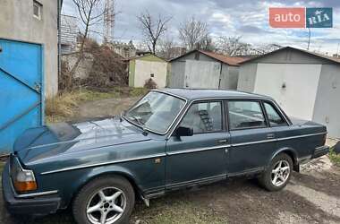 Седан Volvo 240 1987 в Одессе