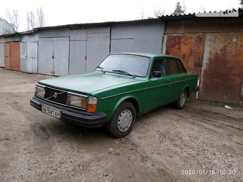 Седан Volvo 244 1979 в Киеве