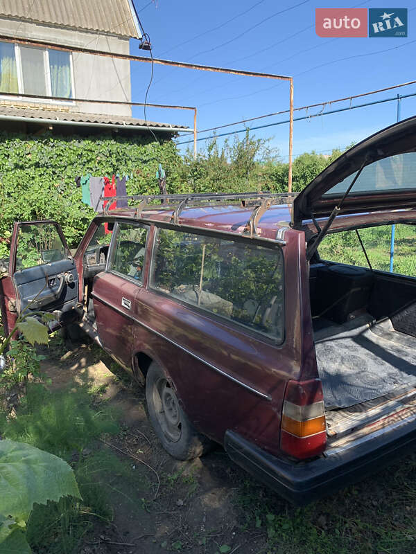 Седан Volvo 244 1981 в Николаеве