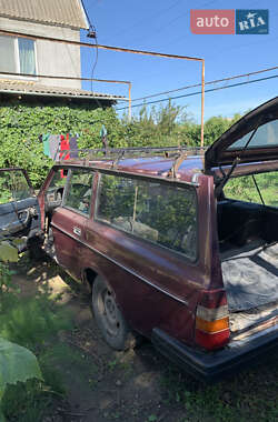 Седан Volvo 244 1981 в 