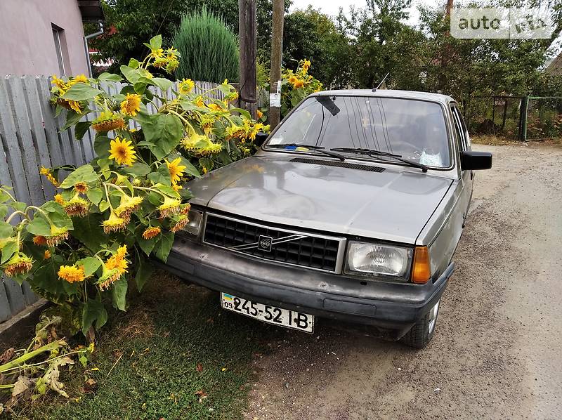 Седан Volvo 340 1987 в Тлумачі