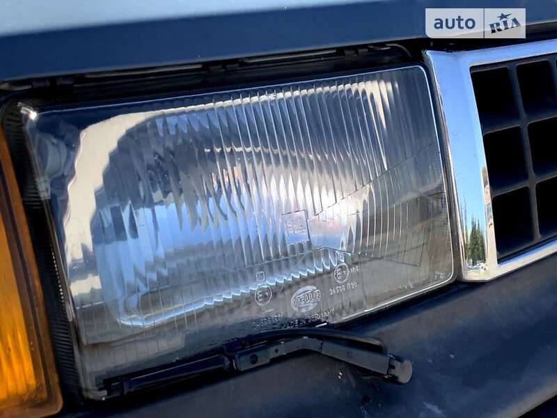Купе Volvo 340 1986 в Березані