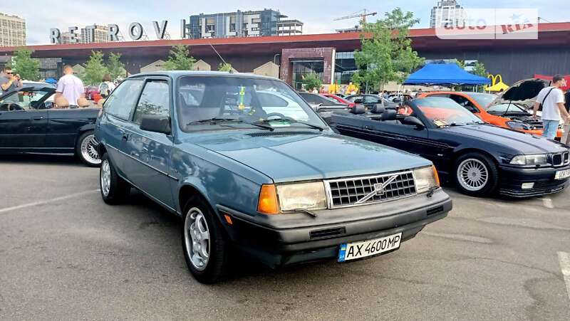 Купе Volvo 340 1986 в Березані