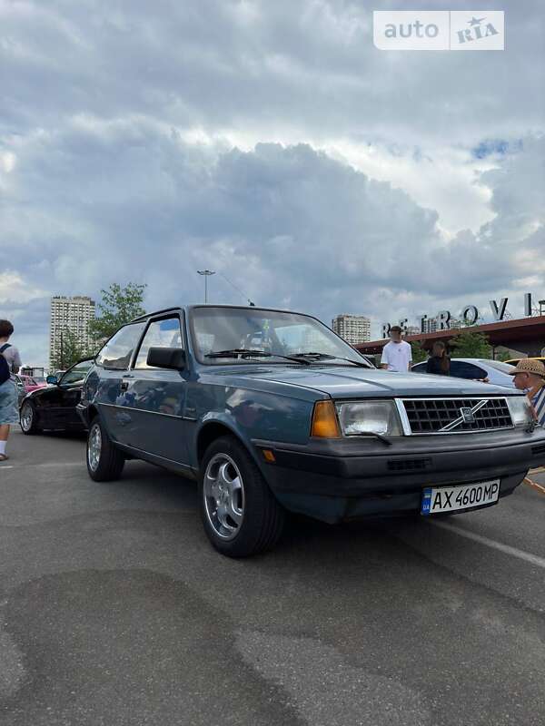 Купе Volvo 340 1986 в Березані