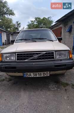 Хэтчбек Volvo 340 1986 в Светловодске