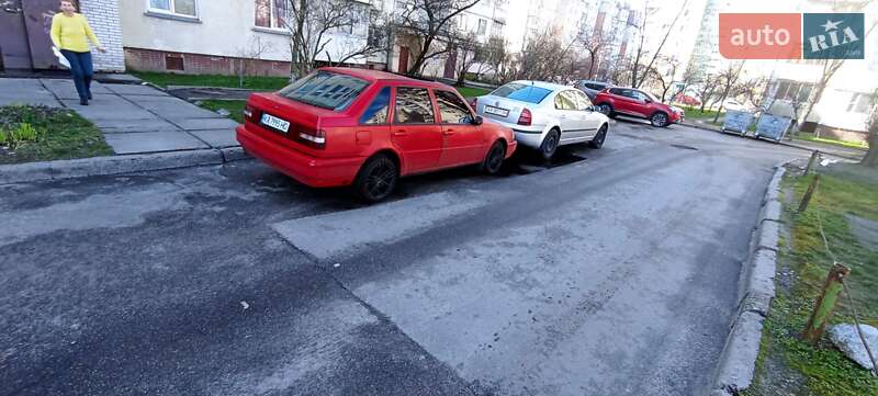 Хетчбек Volvo 440 1996 в Києві