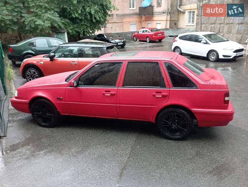 Хетчбек Volvo 440 1996 в Києві