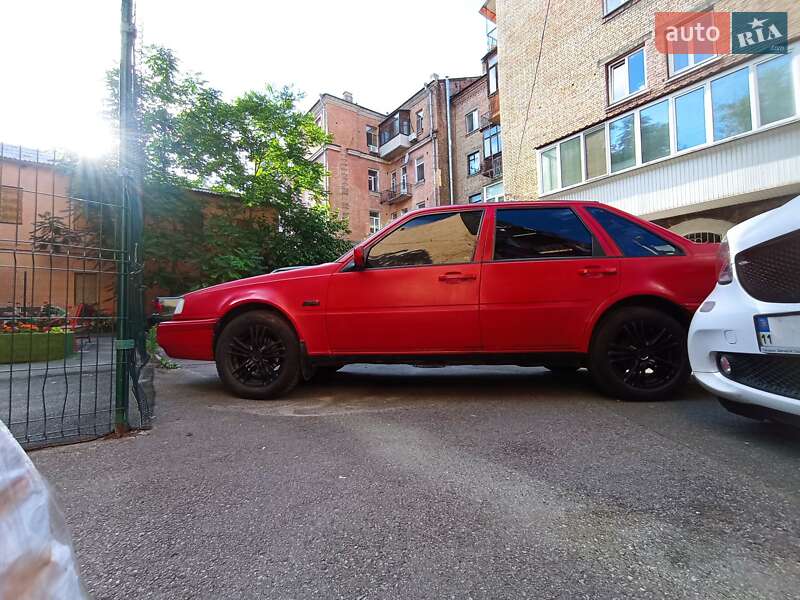 Хетчбек Volvo 440 1996 в Києві