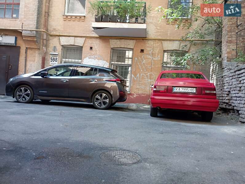 Хетчбек Volvo 440 1996 в Києві