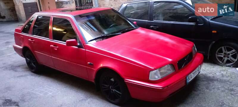 Хетчбек Volvo 440 1996 в Києві