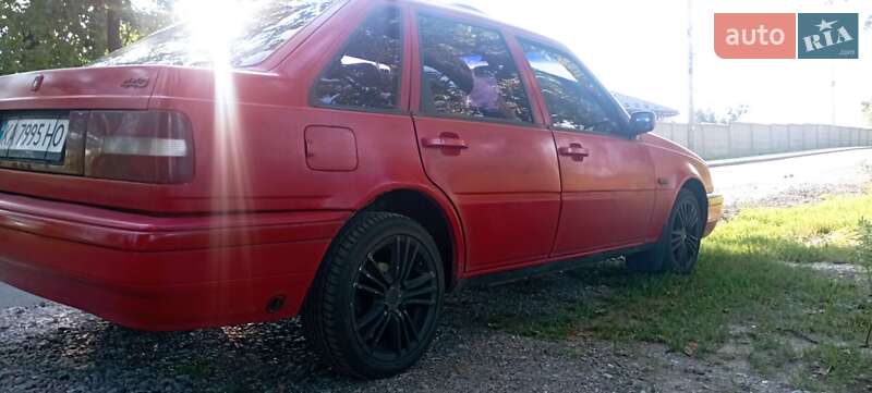 Хетчбек Volvo 440 1996 в Києві