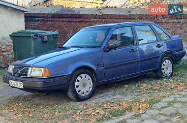 Хетчбек Volvo 440 1992 в Добромилі