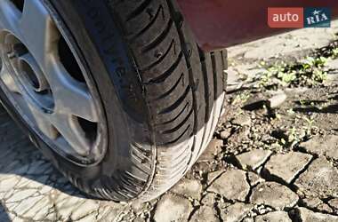 Хэтчбек Volvo 440 1994 в 