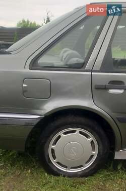Хэтчбек Volvo 440 1989 в 
