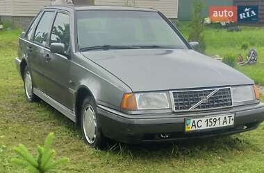 Хэтчбек Volvo 440 1989 в 