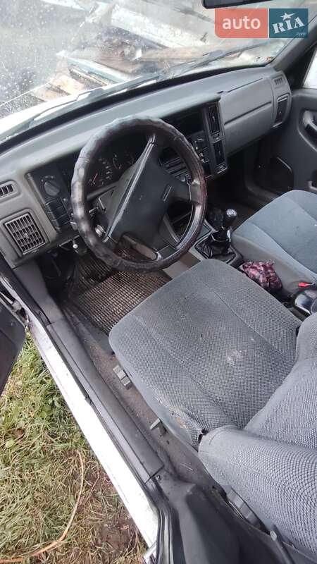 Хэтчбек Volvo 440 1990 в Каневе фото 14 Хэтчбек Volvo 440 1990 в Каневе