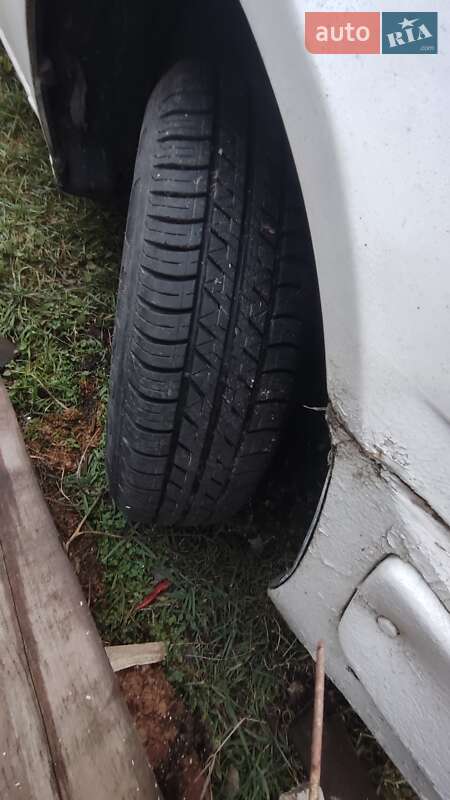 Хэтчбек Volvo 440 1990 в Каневе фото 10 Хэтчбек Volvo 440 1990 в Каневе