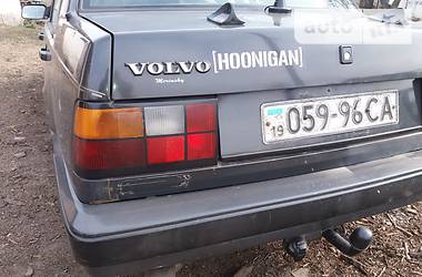 Седан Volvo 460 1990 в Ромнах