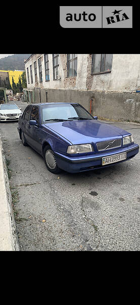 Седан Volvo 460 1994 в Херсоне