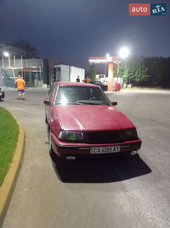 Седан Volvo 460 1994 в Черкасах