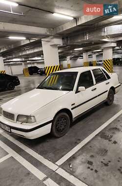 Седан Volvo 460 1995 в Києві