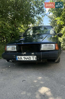 Седан Volvo 460 1993 в Киеве