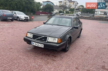 Седан Volvo 460 1993 в Ровно