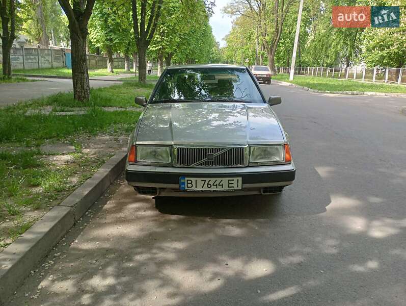 Volvo 460 1993