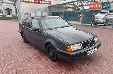 Седан Volvo 460 1993 в Ровно