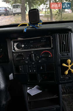 Седан Volvo 460 1996 в 