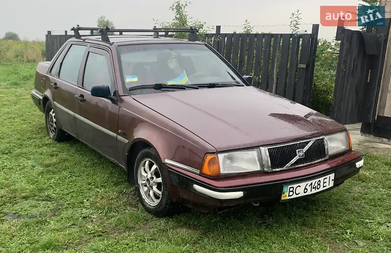 Volvo 460 1992
