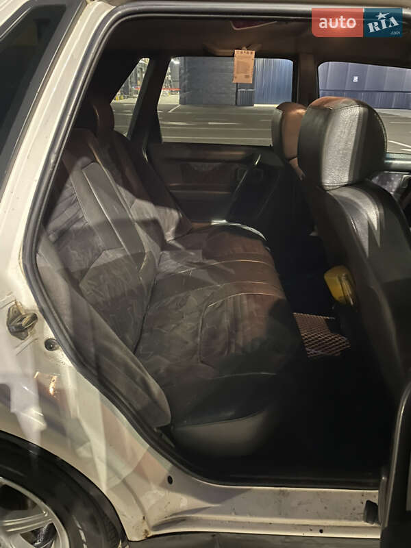 Седан Volvo 460 1996 в Чернигове