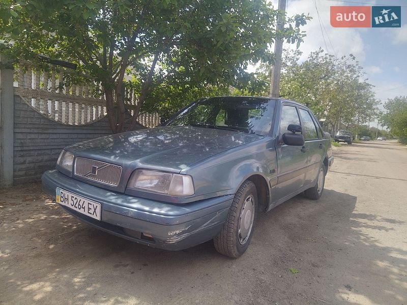 Седан Volvo 460 1990 в Ізмаїлі