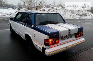 Седан Volvo 740 1988 в Києві