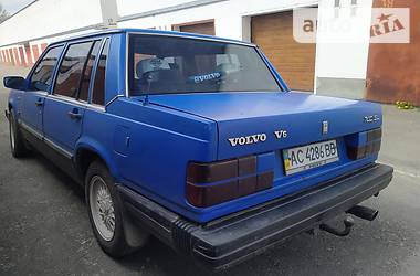 Седан Volvo 740 1985 в Луцке
