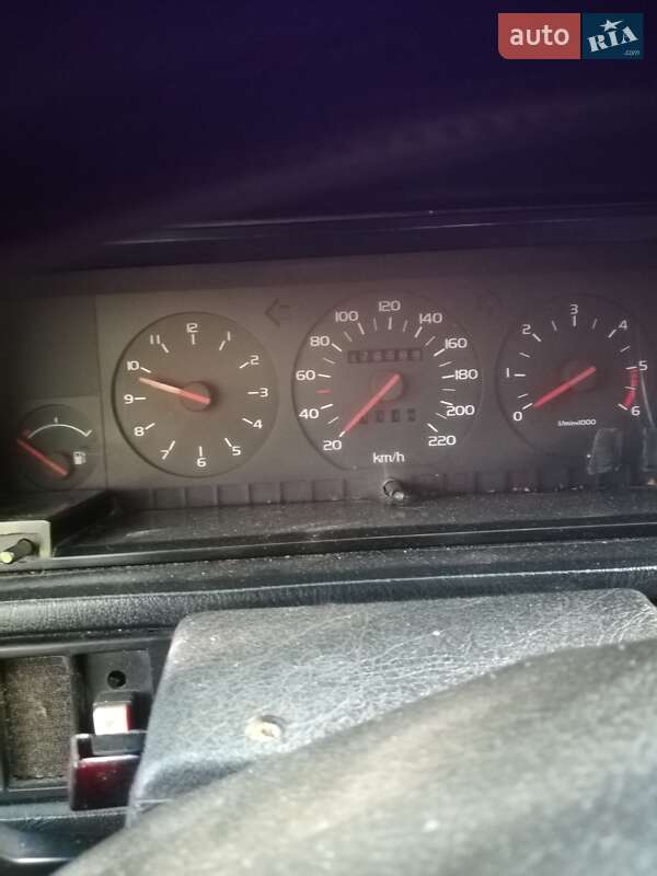 Седан Volvo 740 1988 в Кривому Розі