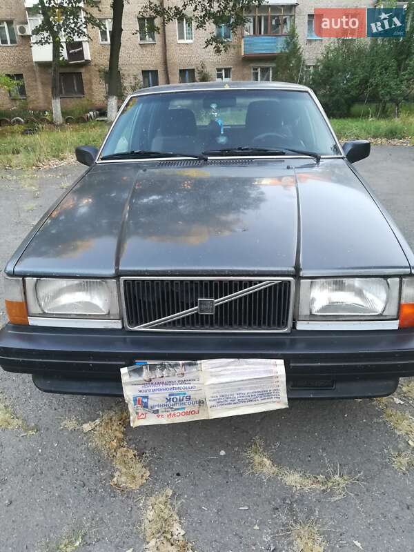 Седан Volvo 740 1988 в Кривому Розі